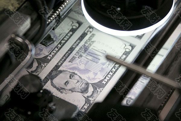 2024年10月20日:《黑天鹅》一书的作者纳西姆·塔勒布非常担心美元的走势