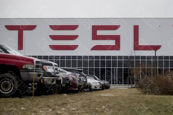2025年04月01日:由于欧洲销量暴跌以及对特朗普关税的担忧 特斯拉股价下跌近6%
